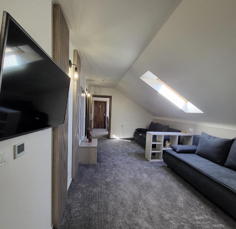Xo Residence Арад Екстериор снимка