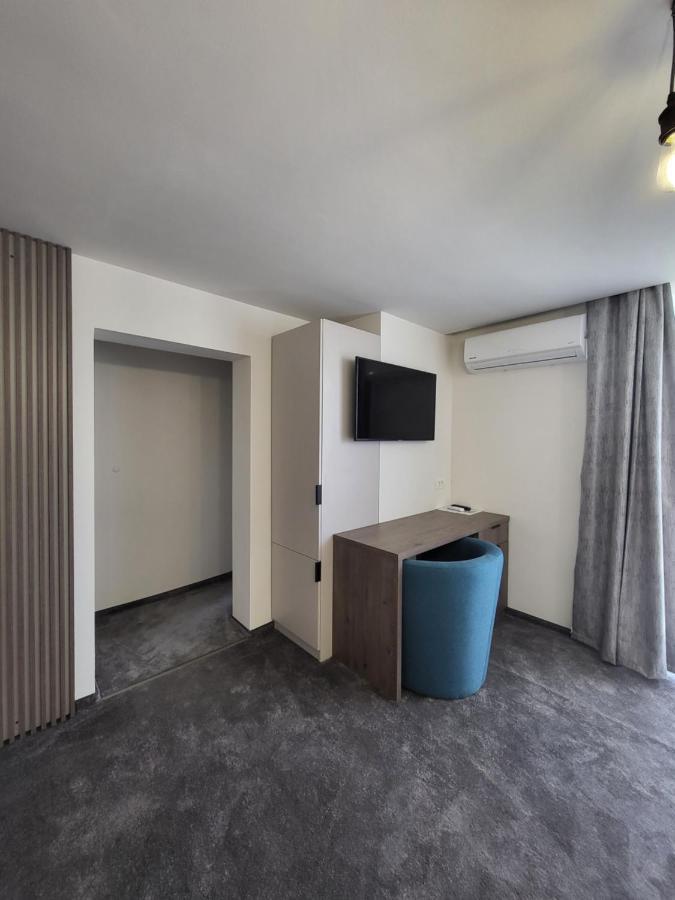 Xo Residence Арад Екстериор снимка