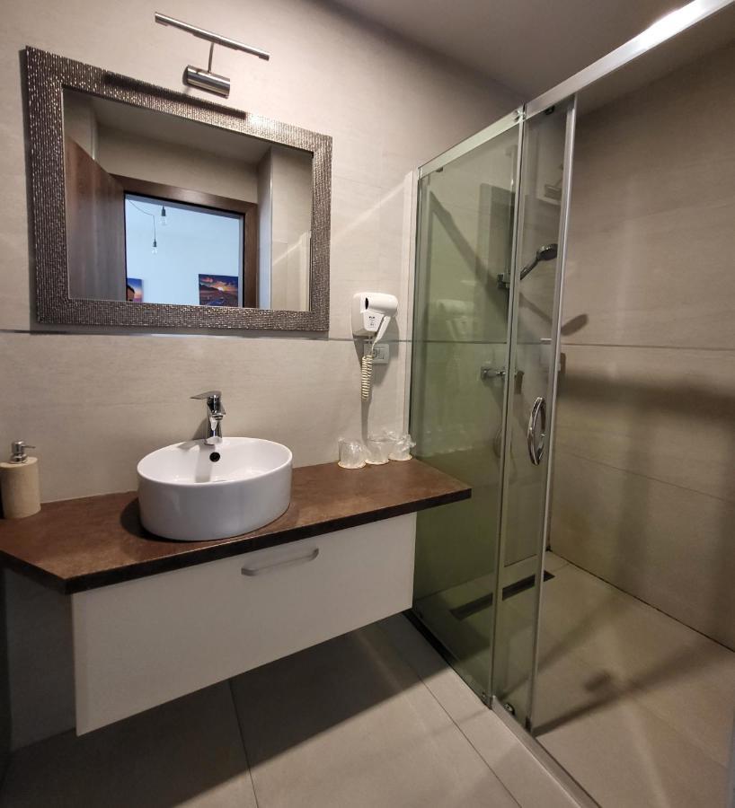 Xo Residence Арад Екстериор снимка
