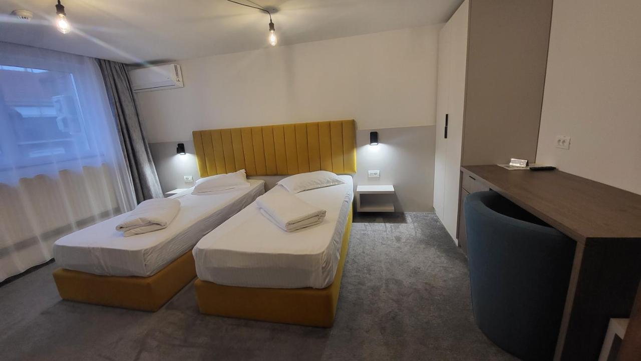 Xo Residence Арад Екстериор снимка
