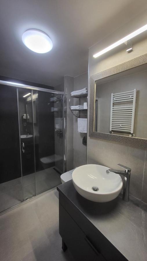Xo Residence Арад Екстериор снимка